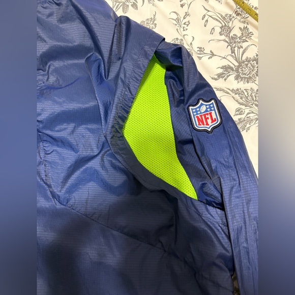 Men's Nike Navy Seattle Seahawks Sideline Alpha Fly Rush Pullover Jacket XL - Picture 14 of 14